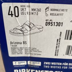 BRAND NEW Birkenstocks (Arizona)