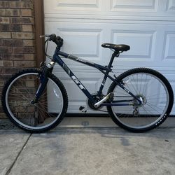 GT Mountain Bike (Great Condition)