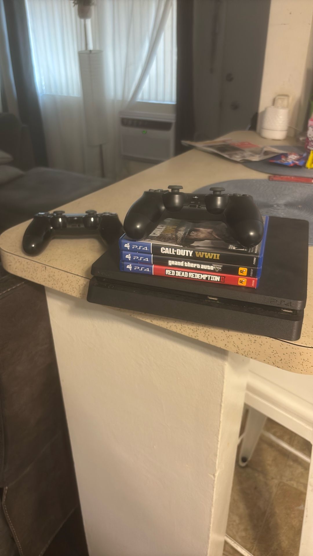 PS4 Slim Bundle