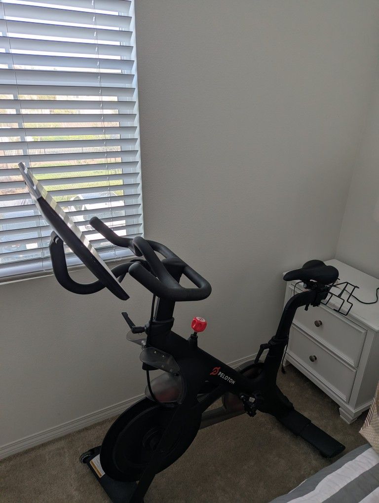 Peloton Bike 