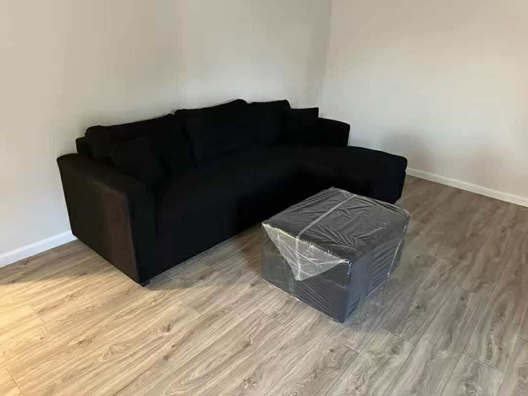 💥 New Black Sectionals With Free Ottoman