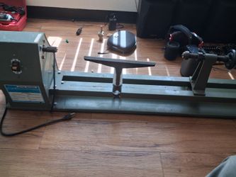 Wood lathe