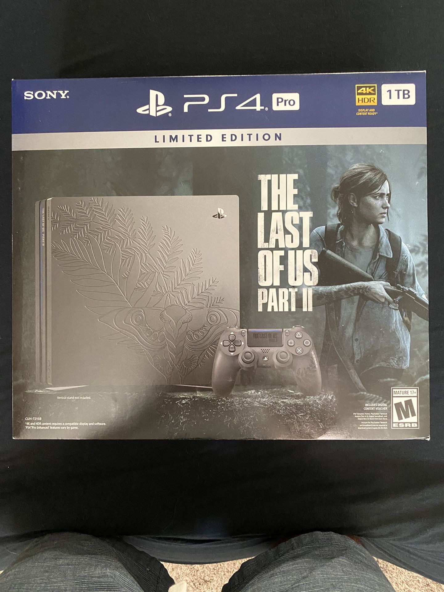 New The last of us 2 PS4 pro. No game.
