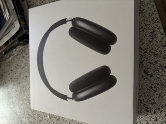 AirPod Maxes