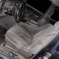 99-07 Silverado Classic Seats And Console