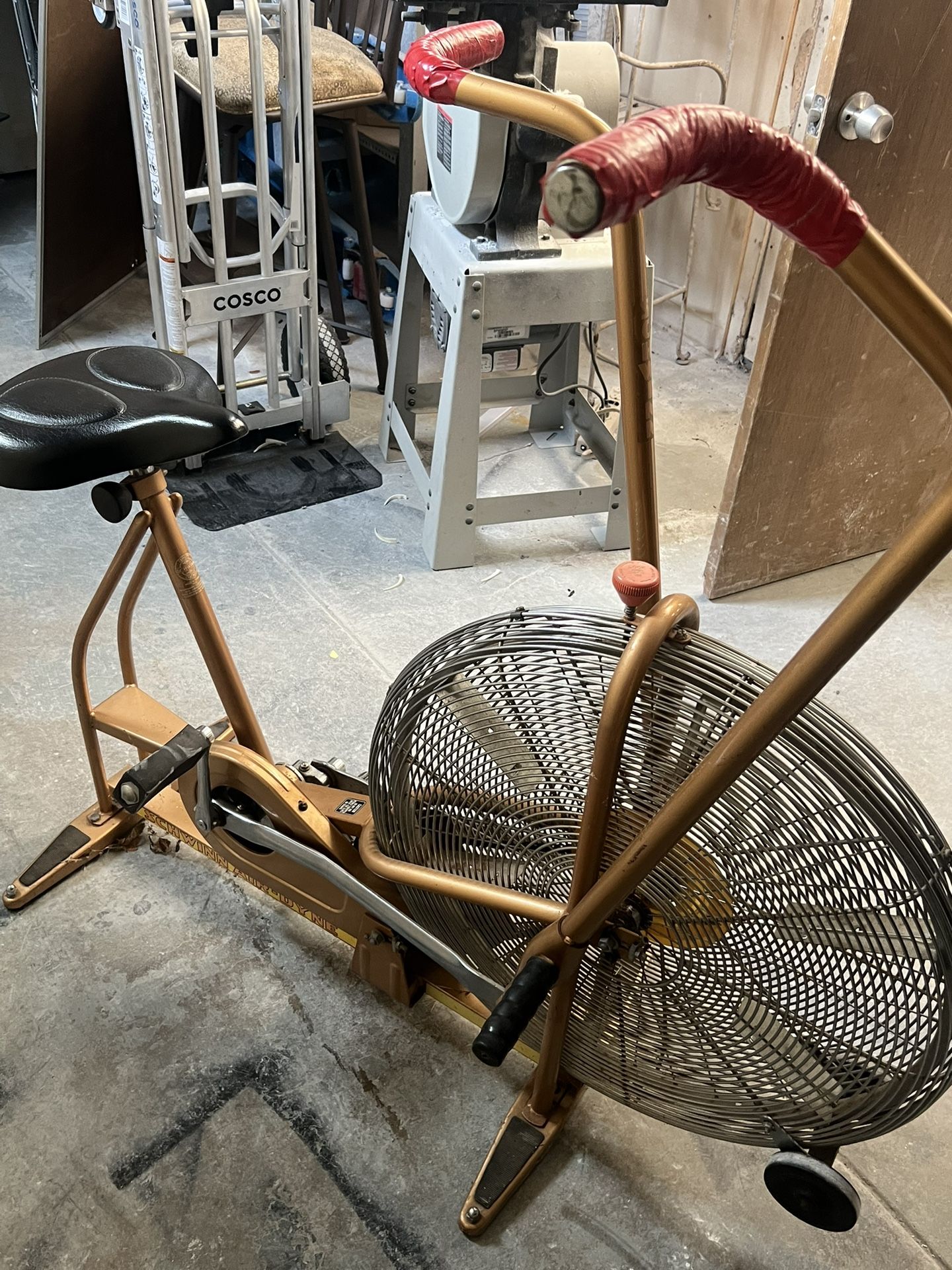 SCHWINN AIR-DYNE BIKE