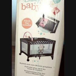 Minnie Mouse Play Yard