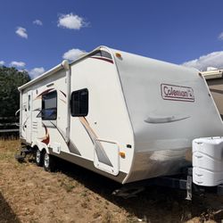 2011 Coleman 26Ft With Slide 