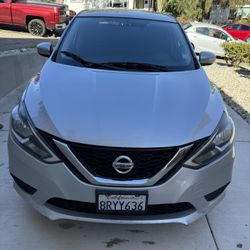 2016 Nissan SV
