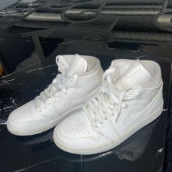 Air Jordan 1 Mids Size 7