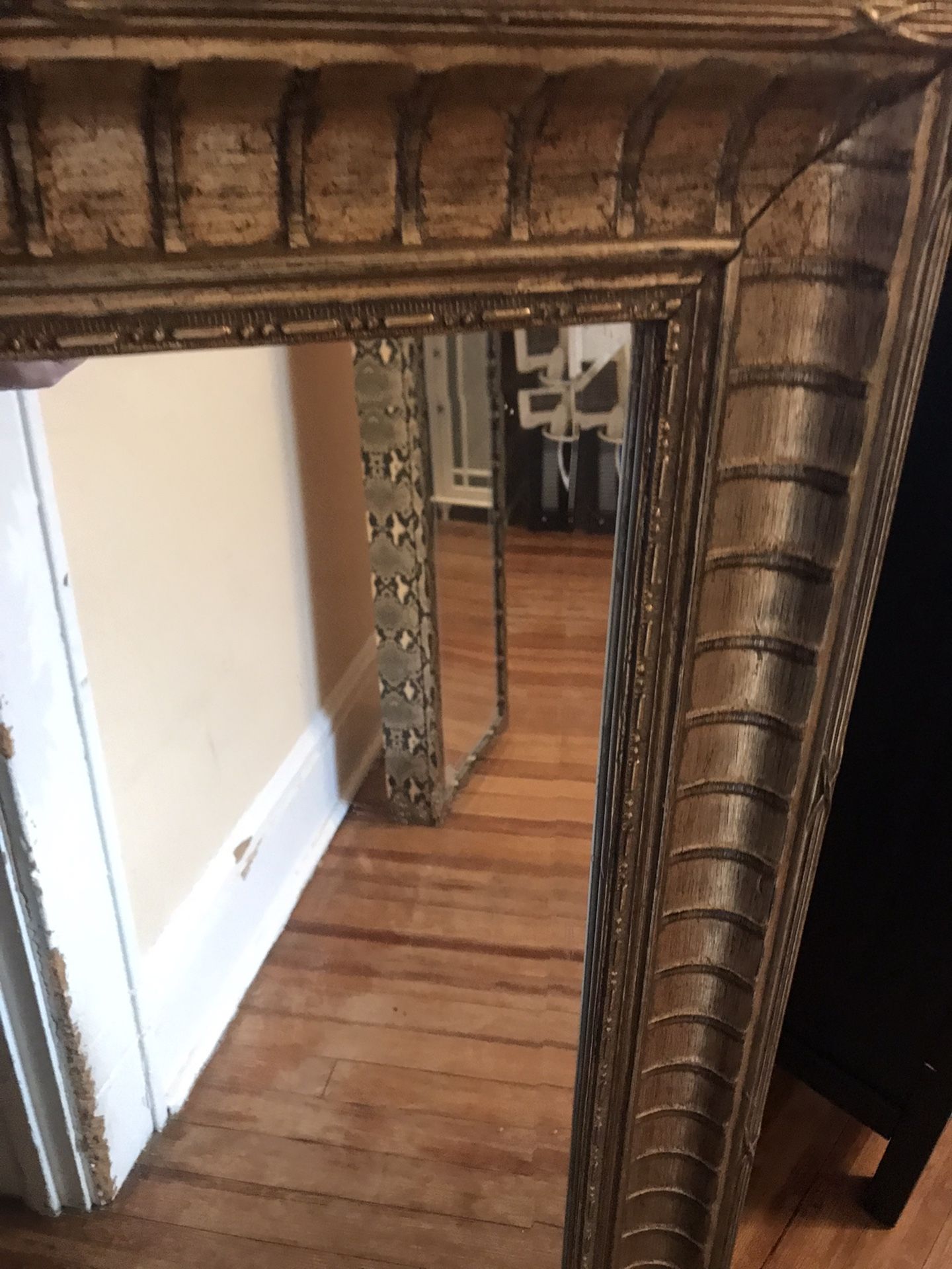 Beautiful Large Mirrors With Hand carved Antique Looking Frame. Please Check My Other Listings