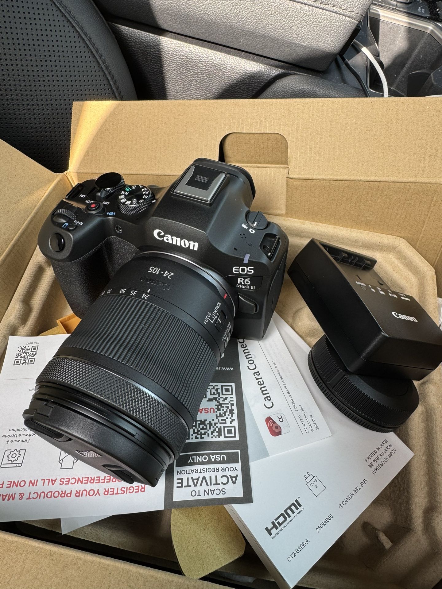 Canon EOS R6 Mark III RF24-105mm F4-7.1 IS STM Lens Kit