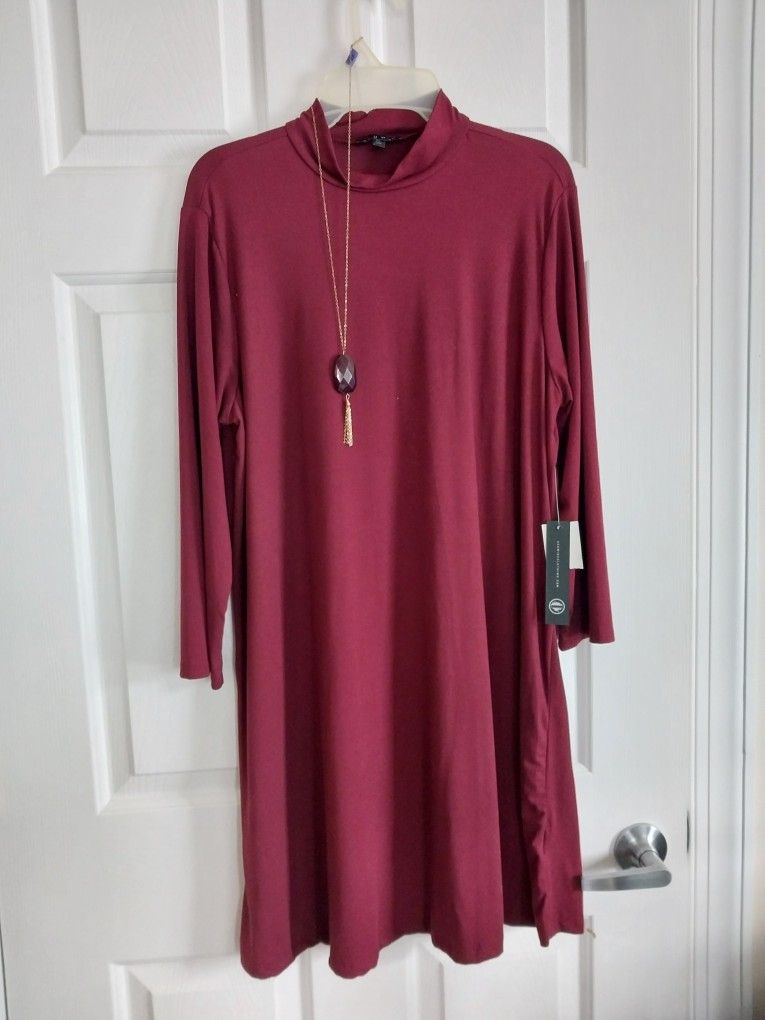 Women's Dress With Necklace