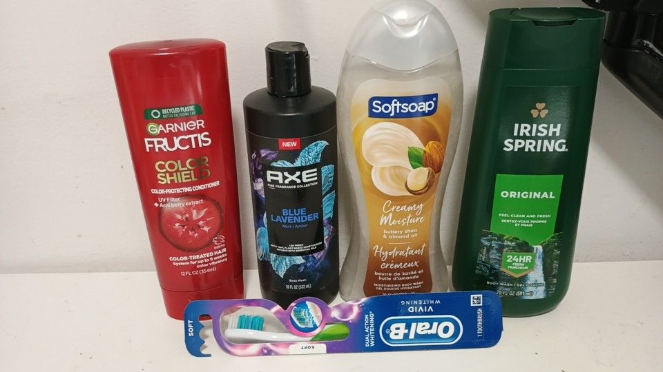 [New]Body Wash/conditioner/Toothbrush