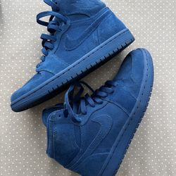 Air Jordan 1 Retro High 'Blue Suede'