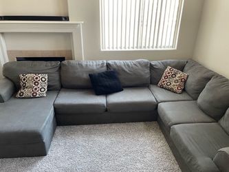 Ashley Furniture 3pcs Sectional