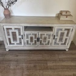 ✨ Cream/Beige Wooden TV Console or Hallway Table with 3 Cabinets
