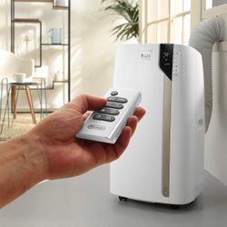 De’Longhi 3-in-1 Pinguino UV-Carelight 700 sq ft Portable Air Conditioner
ADO #:CST-10036
Open Box .Price is Firm.
Description :
Model PACEX398VUVC