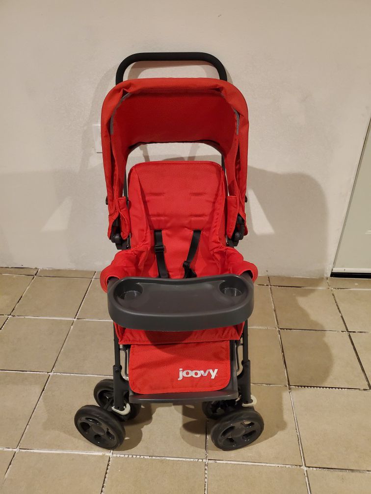 This adapter allows you to securely attach your car seat to your Baby Jogger stroller, making for an easy customized travel system.