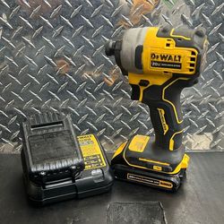 Dewalt DCF809 20v Cordless Impact Driver Kit