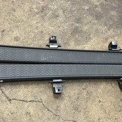 2025 Jeep Gladiator Steps 