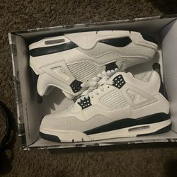 Jordan 4