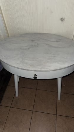 Oval Marble Makeup Vanity Like New So Nice 