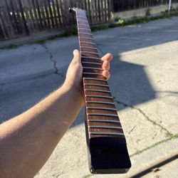 Bass Neck