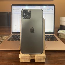 iPhone 11 Pro – 64GB – Unlocked- Very good condition