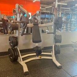 Precor Chest Press