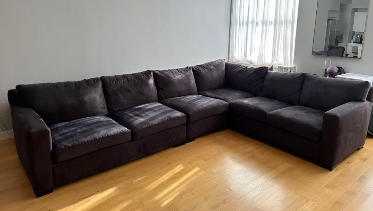 Crate & Barrel Axis II Right Arm Sectional Sofa (almost new)