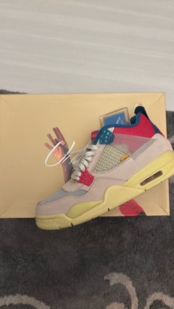 Used Union Jordan 4 “ guava”