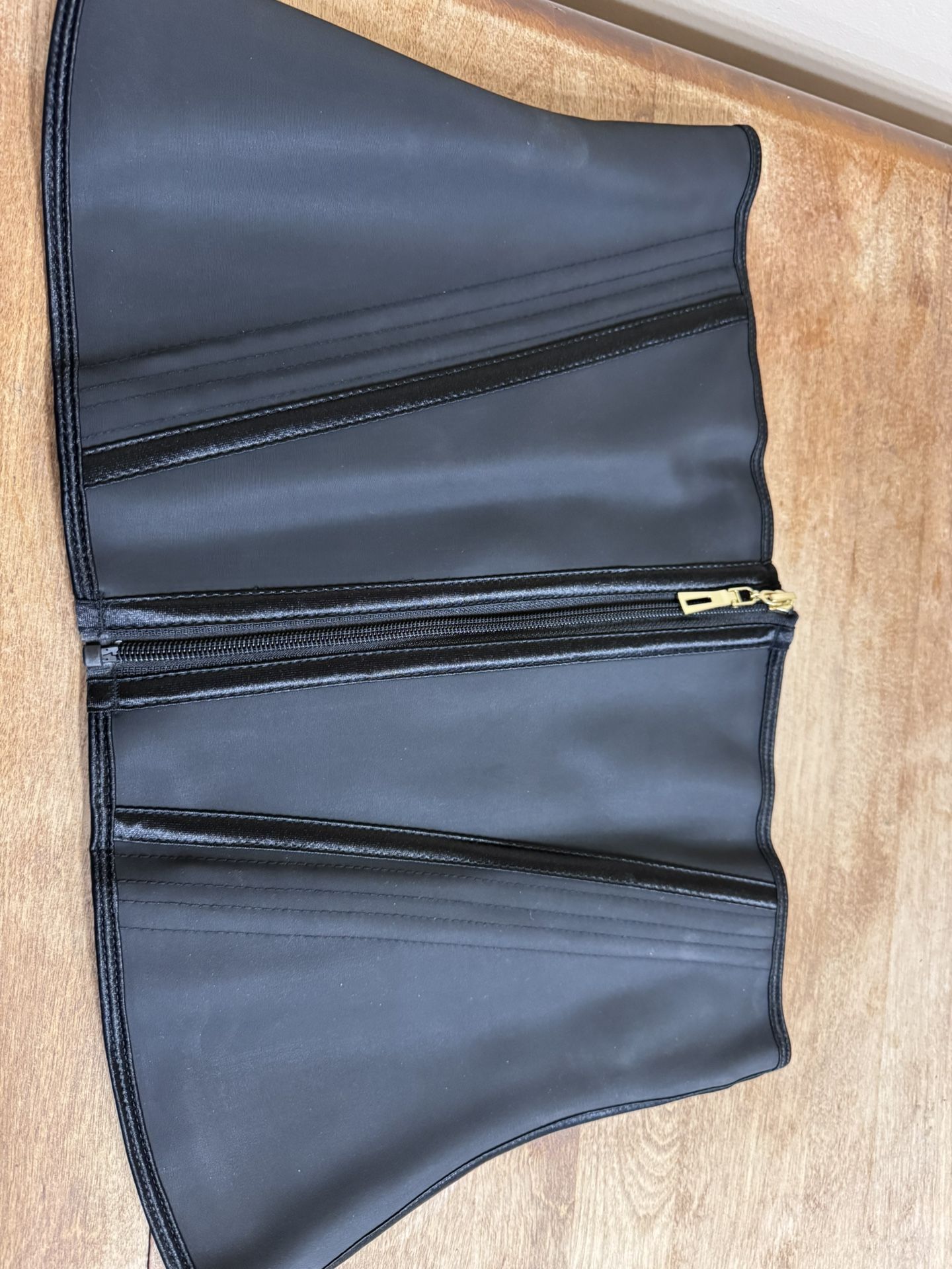 🖤 Latex Waist Trainer Corset – Size XXL (New)