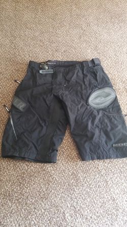 Riding shorts atv
