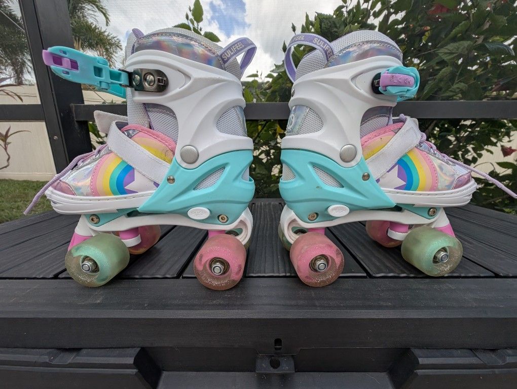 Girls Rollerskate