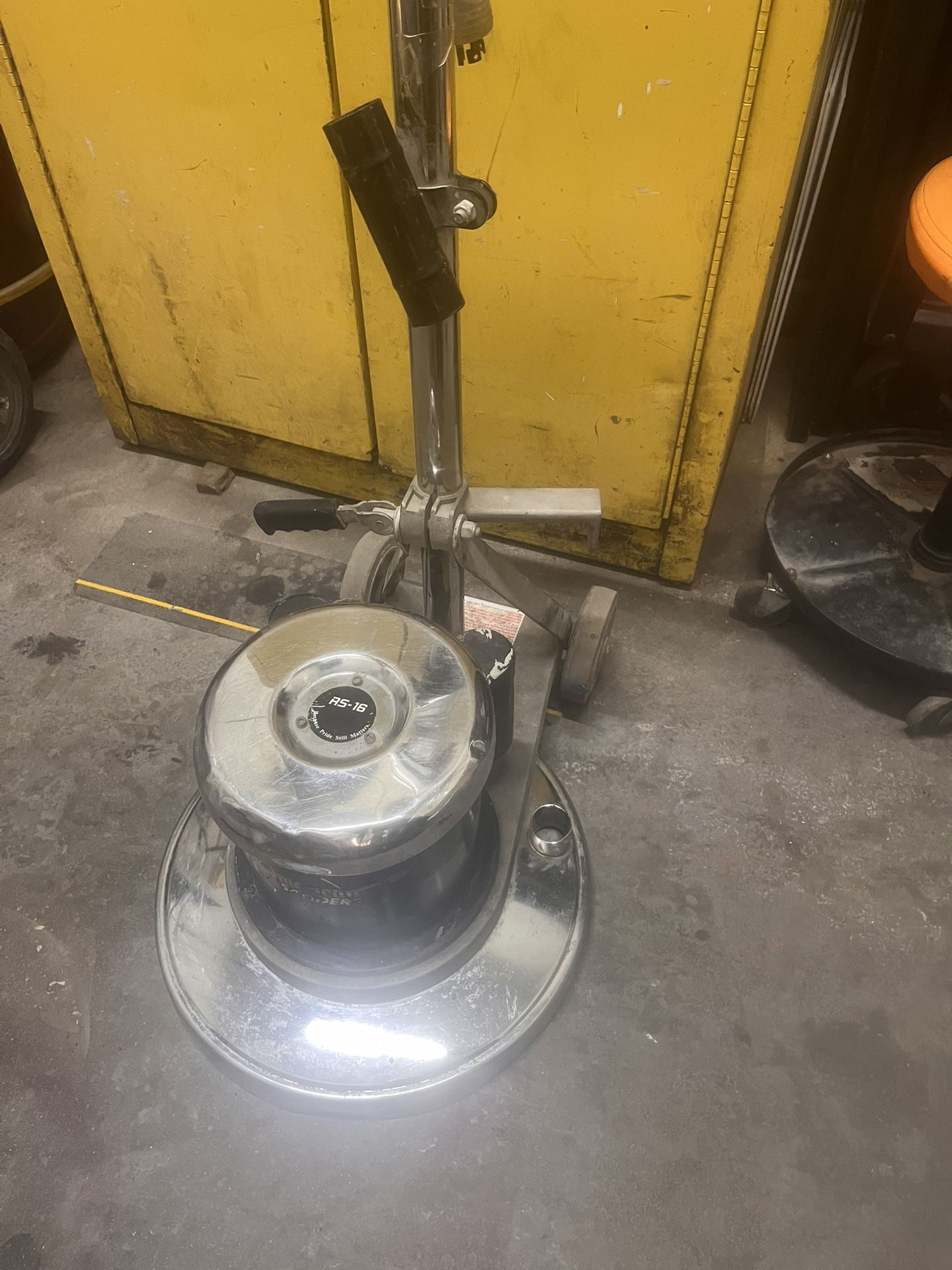 RS-16 American Sander