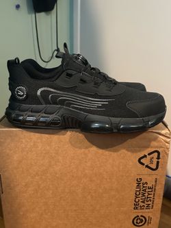Steel toe shoes