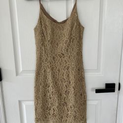 Small classic gold dress lease