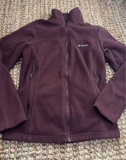 Columbia Sweater size: S