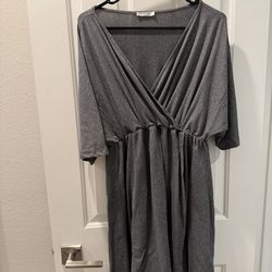 3 in 1 maternity, labor and delivery, and breast feeding dress 🍼