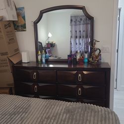 Juego de cuarto Queen de madera