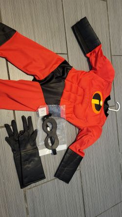 INCREDIBLE HALLOWEEN COSTUME