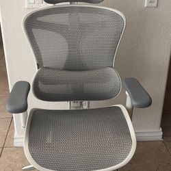 SIHOO Ergonomic Office Chairs – Multiple Models (C300 / M57 / M18) Available,Like New 