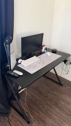 Black Gaming Desk
