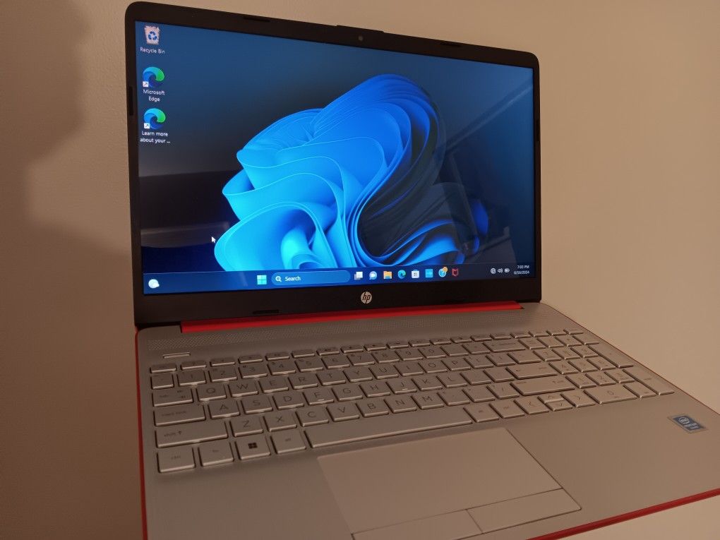 HP Laptop BARELY USED