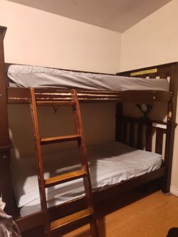 Twin Bunk Beds