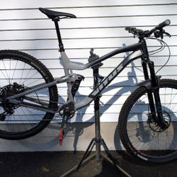 Enduro/Trail Mountain Bike - Vitus Escarpe 29 VR, Large