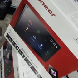 Pioneer Brand New Apple Car Play Android Auto 
