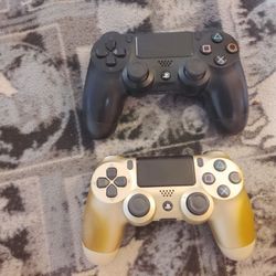 2 Wireless PS4 Controllers $30 