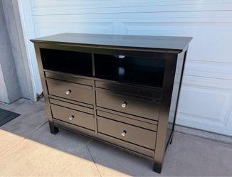 Free TV Console/ Dresser